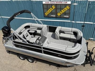 BOATZON | Sun Tracker Party Barge 20 DLX 2026