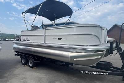 BOATZON | Sun Tracker Party Barge 20 DLX 2026 BOATZON | Sun Tracker Party Barge 20 DLX 2026