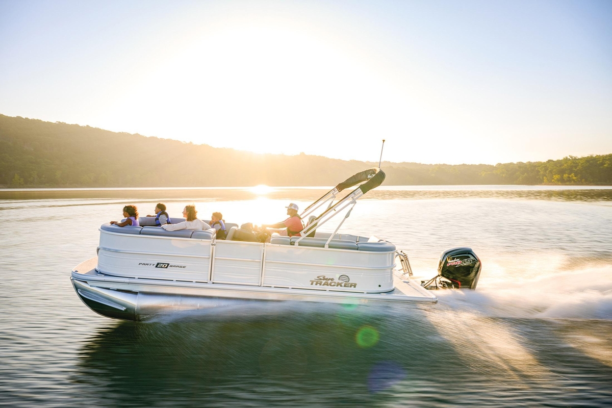 2026 Sun Tracker Party Barge 20 DLX - Sold Boat