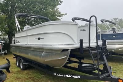 BOATZON | Sun Tracker Party Barge 20 DLX 2026