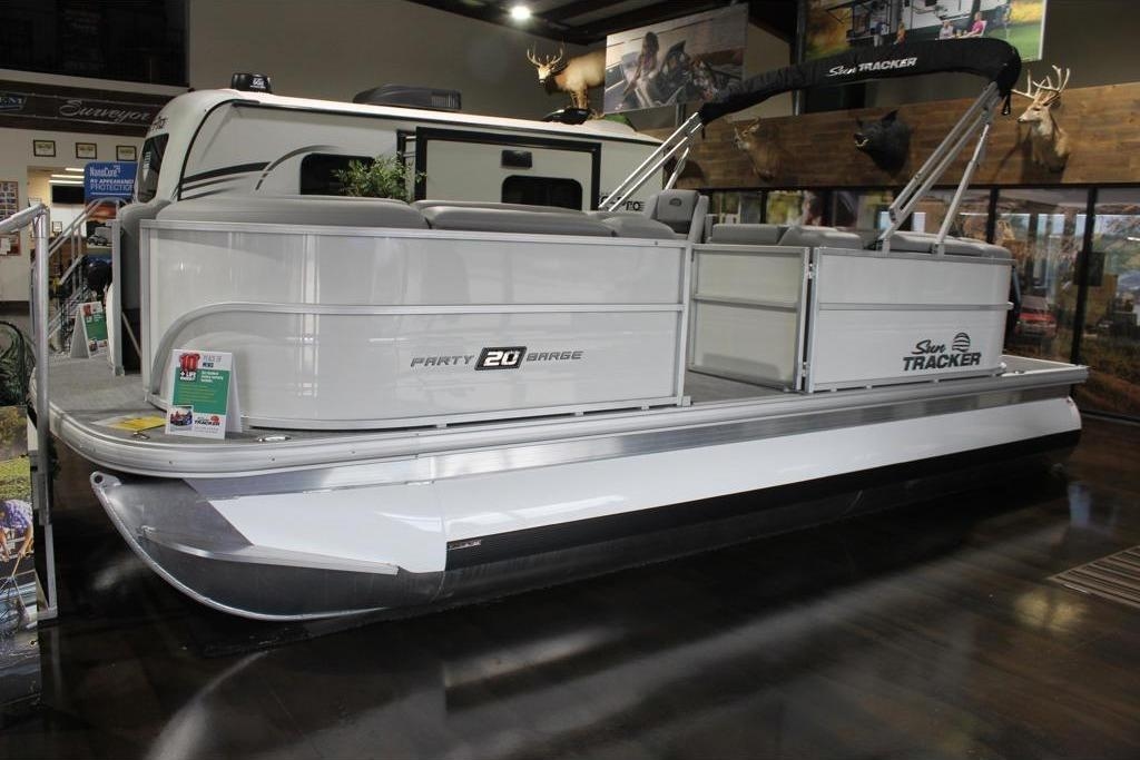2026 Sun Tracker Party Barge 20 DLX - Sold Boat