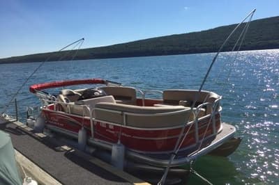 BOATZON | Sun Tracker Party Barge 200 2017