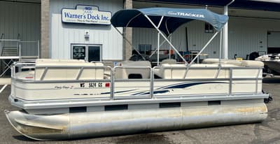 BOATZON | Sun Tracker Party Barge 21 2004