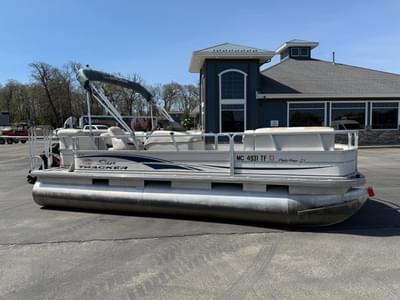 BOATZON | Sun Tracker Party Barge 21 2005 BOATZON | Sun Tracker Party Barge 21 2005