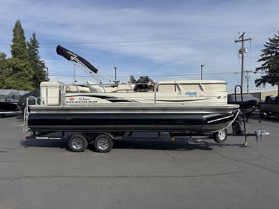 BOATZON | Sun Tracker Party Barge 22 2007