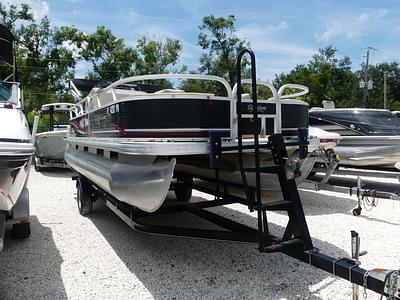 BOATZON | Sun Tracker Party Barge 22 DLX 2013