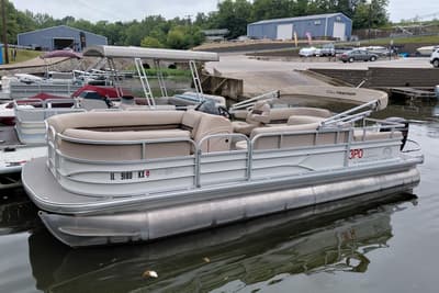 BOATZON | Sun Tracker Party Barge 22 DLX 2017
