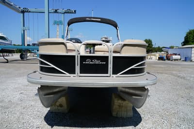 BOATZON | Sun Tracker Party Barge 22 DLX 2017