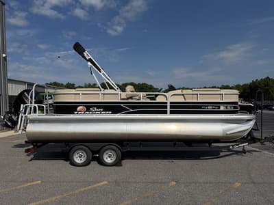 BOATZON | Sun Tracker PARTY BARGE 22 DLX 2018