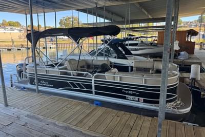 BOATZON | Sun Tracker Party Barge 22 DLX 2020
