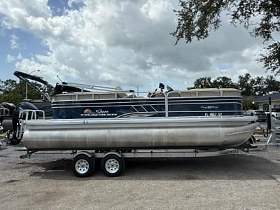 BOATZON | Sun Tracker Party Barge 22 DLX 2021