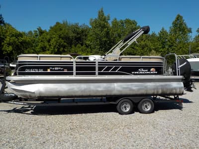 BOATZON | Sun Tracker PARTY BARGE 22 DLX 2022
