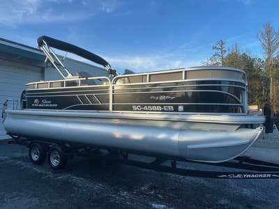 BOATZON | Sun Tracker Party Barge 22 DLX 2022