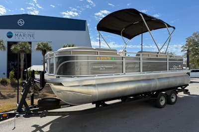 BOATZON | Sun Tracker Party Barge 22 DLX 2024