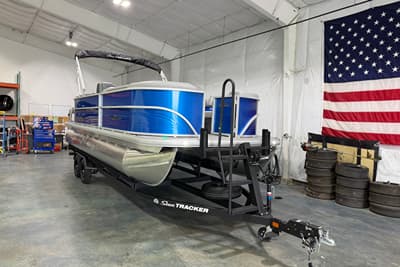 BOATZON | Sun Tracker Party Barge 22 DLX 2027