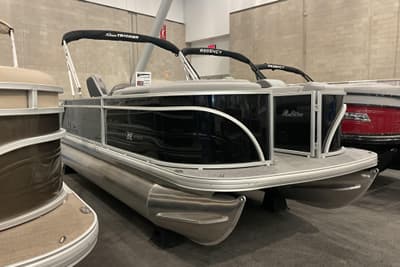 BOATZON | Sun Tracker Party Barge 22 RF DLX 2026