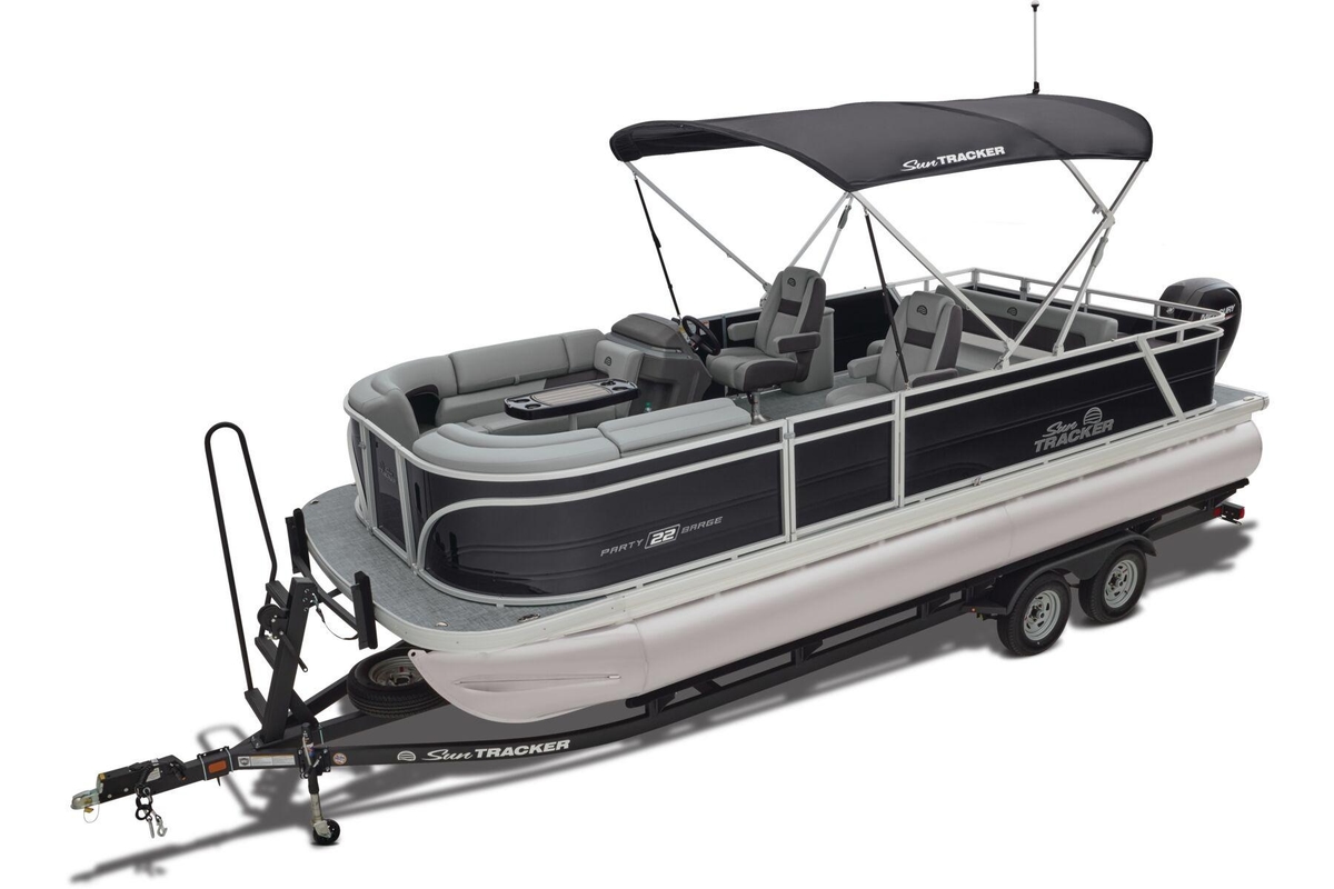 2026 Sun Tracker Party Barge 22 RF DLX - Sold Boat