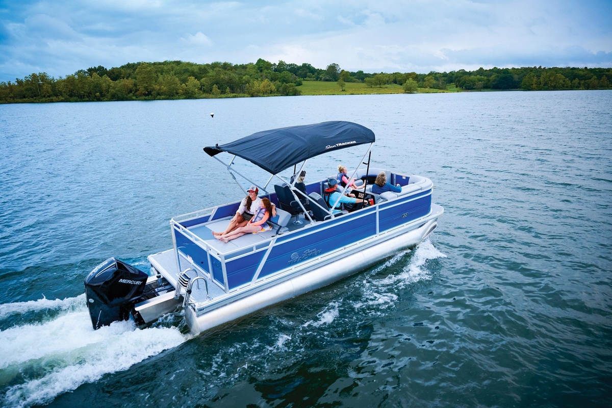 2026 Sun Tracker Party Barge 22 RF XP3 - Sold Boat