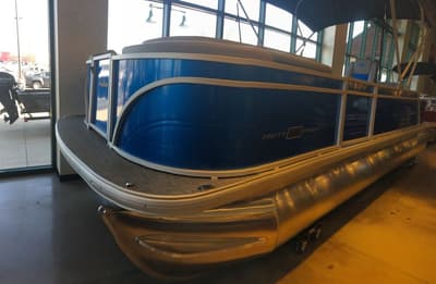 BOATZON | Sun Tracker Party Barge 22 RF XP3 2026