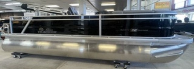 2026 Sun Tracker Party Barge 22 RF XP3 - Sold Boat