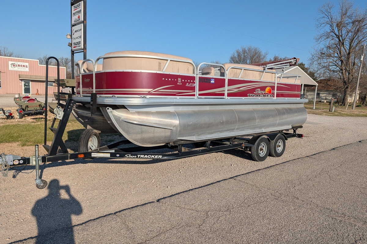 2014 Sun Tracker Party Barge 22 XP3 - Sold Boat