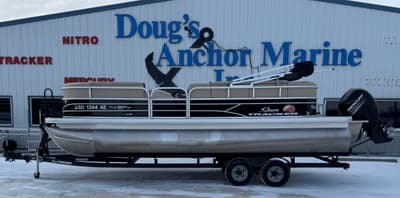 BOATZON | Sun Tracker Party Barge 22 XP3 2018