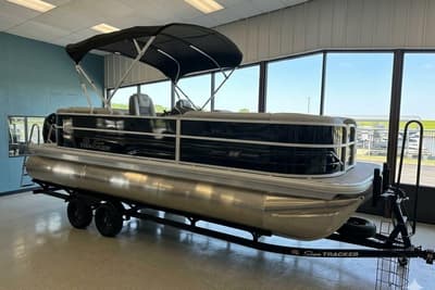 BOATZON | Sun Tracker Party Barge 22 XP3 2026