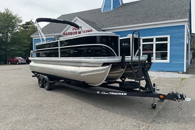 BOATZON | Sun Tracker Party Barge 22 XP3 2027