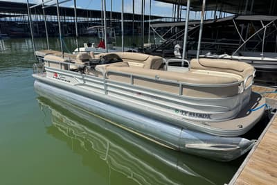 BOATZON | Sun Tracker Party Barge 24 DLX 2016
