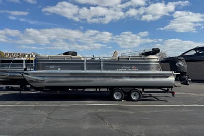 BOATZON | Sun Tracker Party Barge 24 DLX 2024