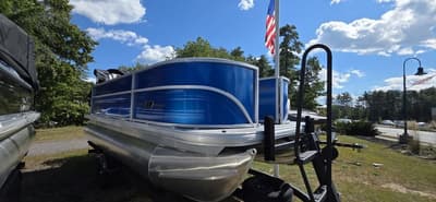BOATZON | Sun Tracker PB 16 DLX 2027
