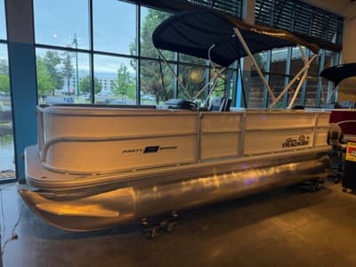 BOATZON | Sun Tracker PB 18 2026