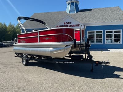 BOATZON | Sun Tracker PB 18 DLX 2026