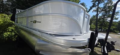 BOATZON | Sun Tracker PB 18 DLX 2027