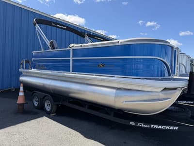 BOATZON | Sun Tracker PB 20 DLX 2026