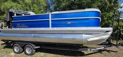 BOATZON | Sun Tracker PB 20 DLX 2026