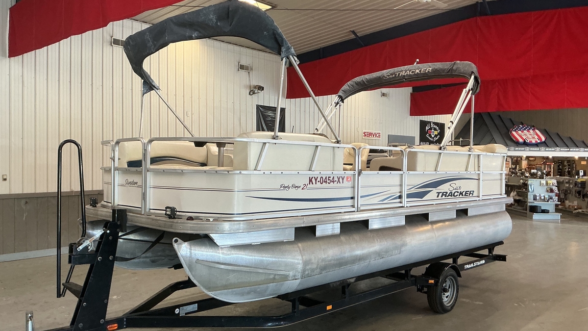 2005 Sun Tracker Sun Tracker PB 21 2005 - Sold Boat