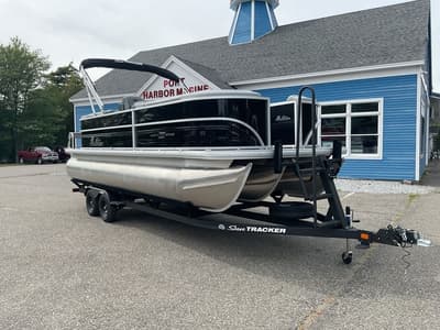 BOATZON | Sun Tracker PB 22 XP3 2027