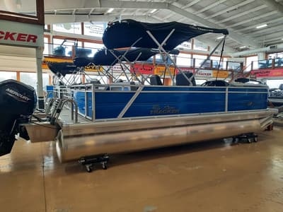 BOATZON | Sun Tracker PB 22RF 2026
