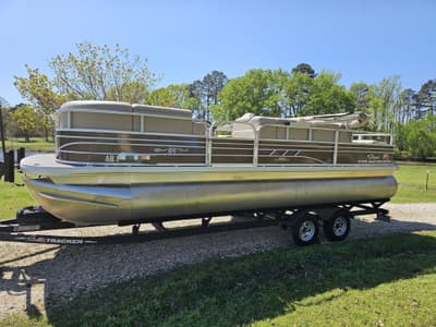BOATZON | SUN TRACKER PONTOON 2023
