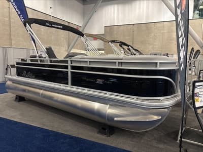 BOATZON | Sun Tracker SF 20 DLX 2026