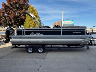 BOATZON | Sun Tracker SF 22 2024