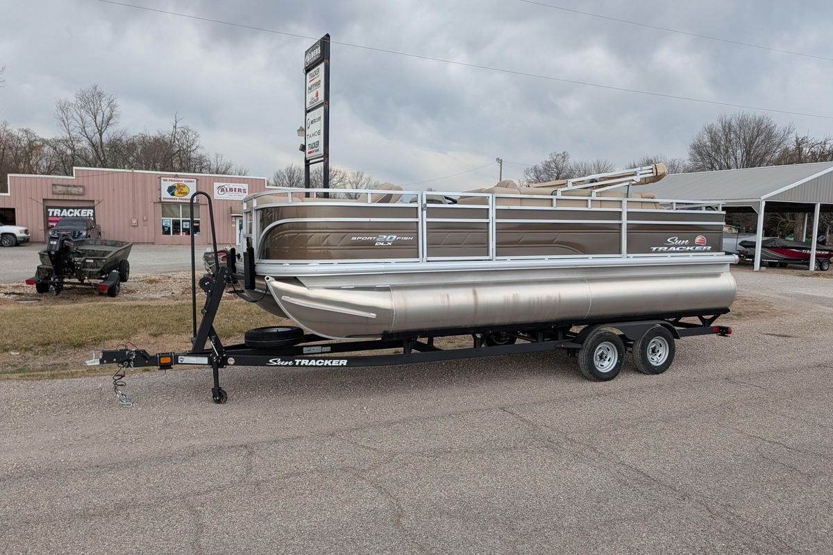 2025 Sun Tracker SportFish 20 DLX - Sold Boat