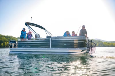 BOATZON | Sun Tracker SportFish 20 DLX 2026