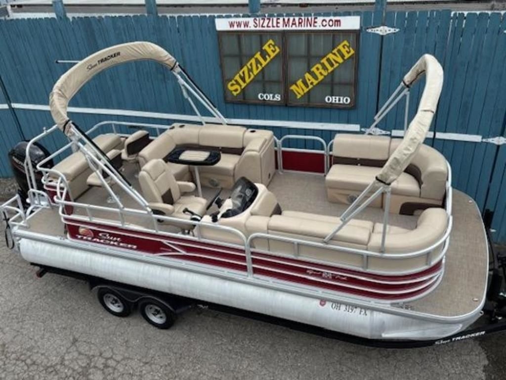 2019 Sun Tracker SportFish 22 DLX - Sold Boat