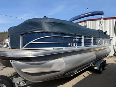 BOATZON | Sun Tracker SportFish 22 DLX 2019