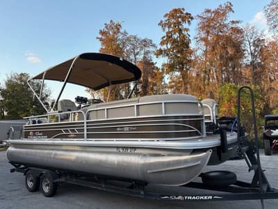 BOATZON | Sun Tracker SportFish 22 DLX 2023