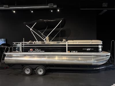 BOATZON | Sun Tracker Sportfish 22 DLX 2024