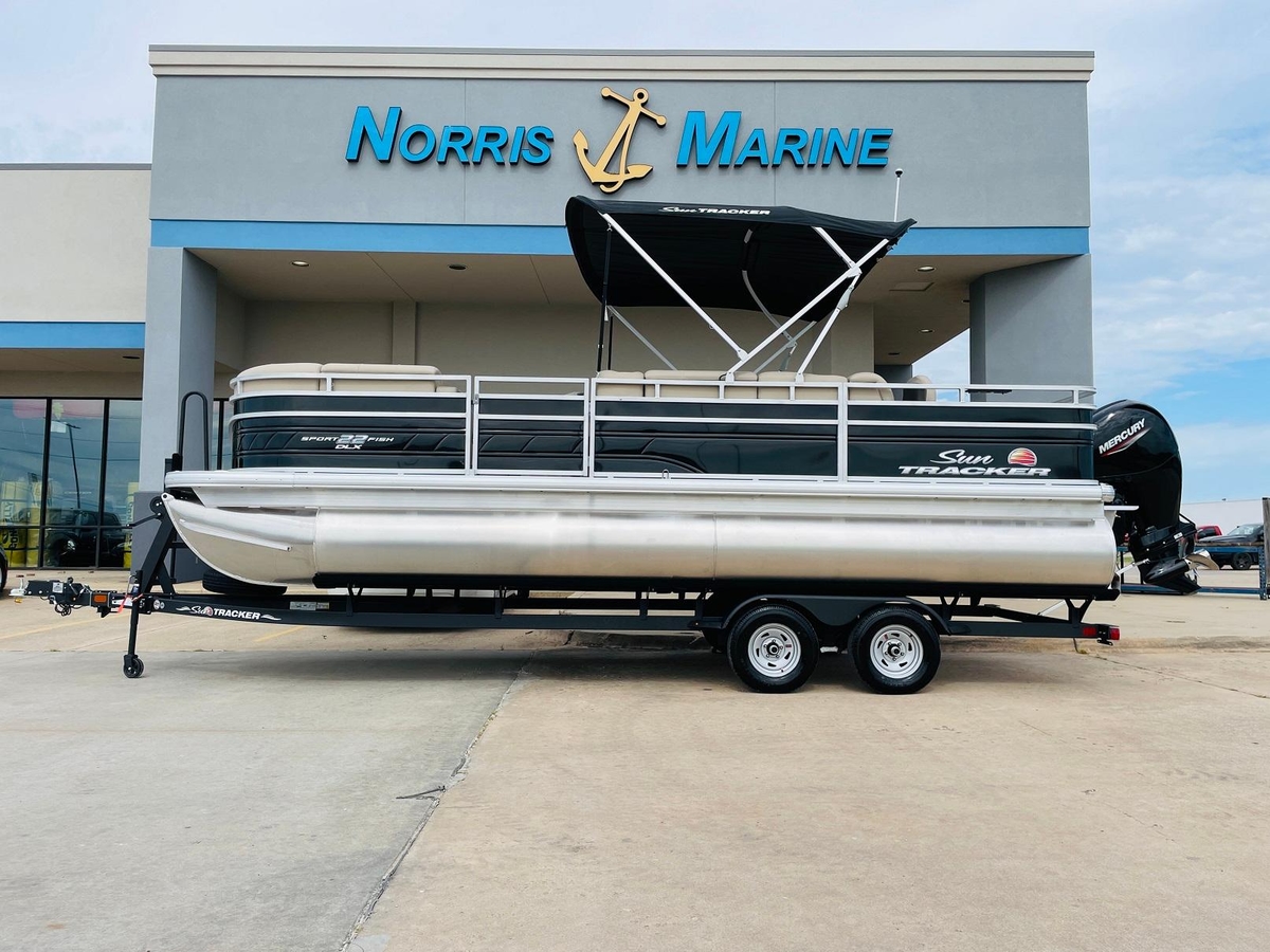 2025 Sun Tracker SportFish 22 DLX - Sold Boat