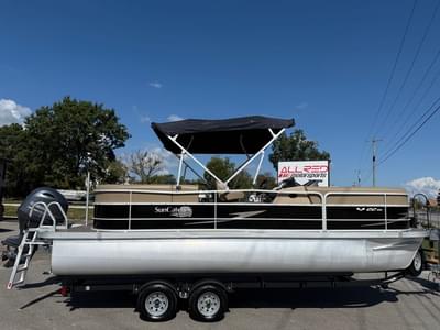 BOATZON | SunCatcher 22 pontoon w 115HP Yamaha 4stroke 2015